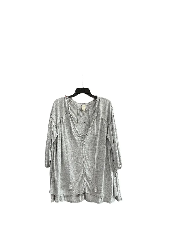 Top 3/4 Sleeve By We The Free In Grey, Size: S