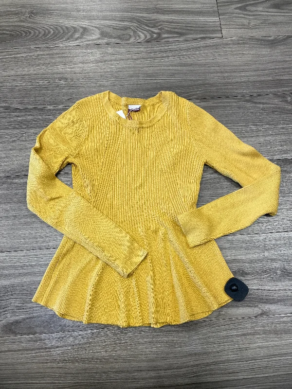 Top Long Sleeve By Lascana In Yellow, Size: M