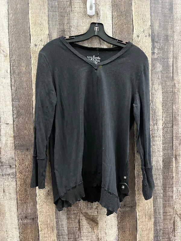 Top Long Sleeve By Neon Buddha In Black, Size: M