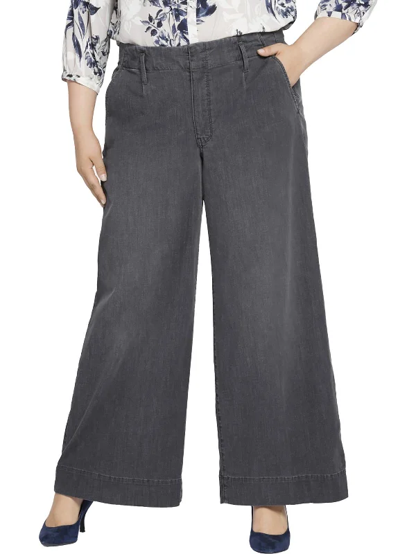 Plus Womens High Rise Pleated Wide Leg Jeans