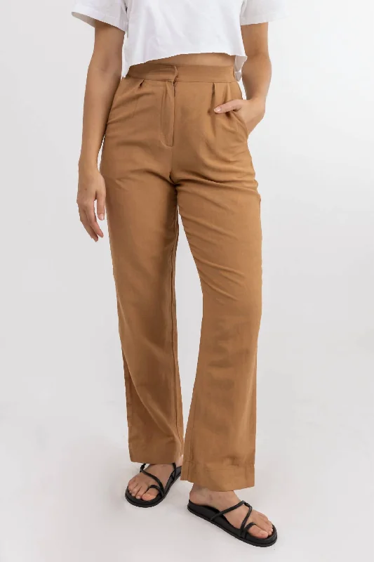 Retreat Pant In Biscuit