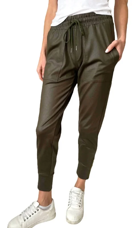 Women's Coated Headliner Zip Jogger In Olive